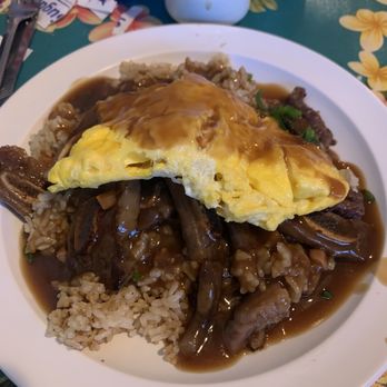 808 Grindz Cafe - Short Rib Loco Moco.  A. M. A. Z. I. N. G. - Cafes Near Me - Lahaina, Hawaii