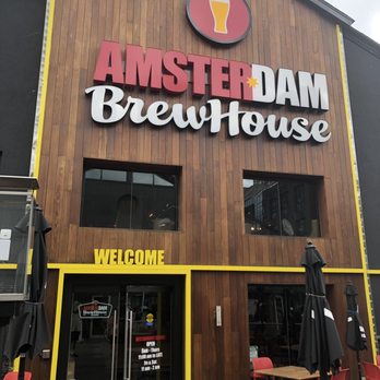 Amsterdam BrewHouse - Inviting entrance if sitting inside. For outdoor dining you had to walk around. Very strange. - Breweries Near Me - Toronto, Ontario