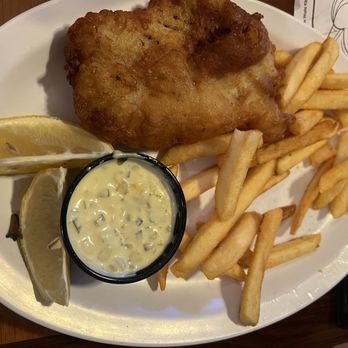 Pickwick Pub - Small Fish and Chips $17 - Pubs Near Me - Woodland Hills, California Pickwick Pub - Small Fish and Chips $17 - Pubs Near Me - Woodland Hills, California