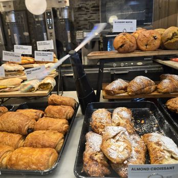 Gregorys Coffee - Coffee & Tea Near Me - New York, New York