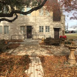 Holy Cross Lutheran Church