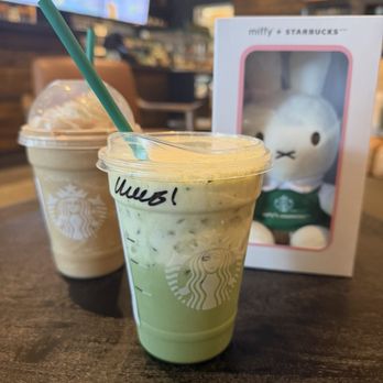 Starbucks - Coffee & Tea Near Me - Hoffman Estates, Illinois Starbucks - Coffee & Tea Near Me - Hoffman Estates, Illinois