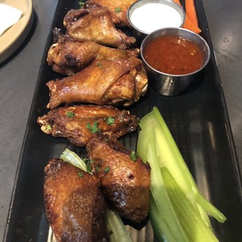 The Front Yard - Smoky, tasty wings - Beer Gardens Near Me - Las Vegas, Nevada The Front Yard - Smoky, tasty wings - Beer Gardens Near Me - Las Vegas, Nevada