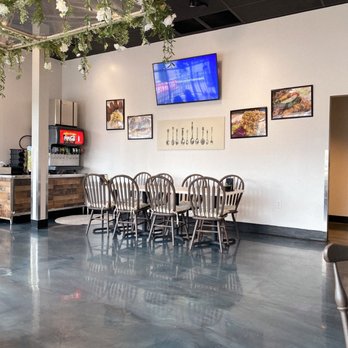 Al Zaytuna Grill - Seating - Middle Eastern Near Me - Hamilton, Ohio Al Zaytuna Grill - Seating - Middle Eastern Near Me - Hamilton, Ohio