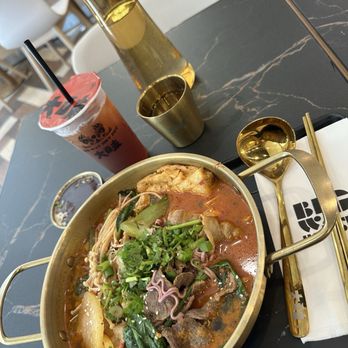 Big Way Hot Pot - Signature Malatang Broth - Asian Fusion Near Me - Monterey Park, California Big Way Hot Pot - Signature Malatang Broth - Asian Fusion Near Me - Monterey Park, California