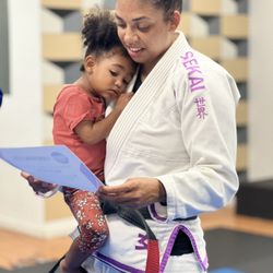 TMD House - Infight Brazilian Jiu Jitsu - She is mother and have time to practice too