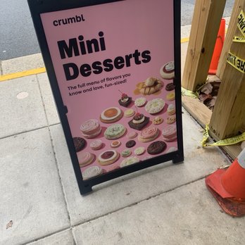 Crumbl - Ashburn - Bakeries Near Me - Ashburn, Virginia