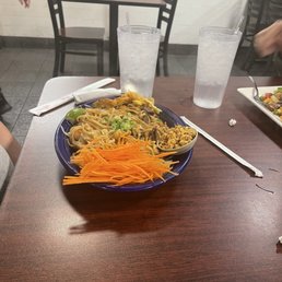 Pad Thai Bath Nut, (has all the meats) Pad Thai Bath Nut, (has all the meats)
