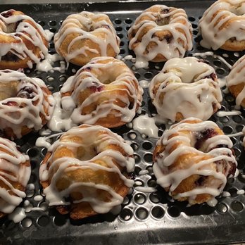 Mooleedee’s Bakery - Lemon Blueberry Mini  minis - Desserts Near Me