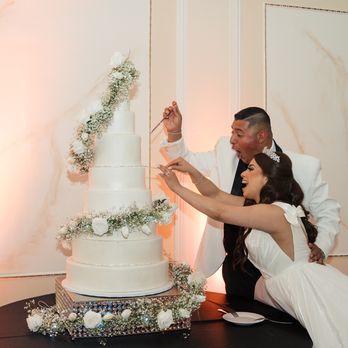 Sunshine's Cakes - Bride and groom, extremely excited to cut the cake. Congratulations to the most amazing bride and groom. - Custom Cakes Near Me Sunshine's Cakes - Bride and groom, extremely excited to cut the cake. Congratulations to the most amazing bride and groom. - Custom Cakes Near Me