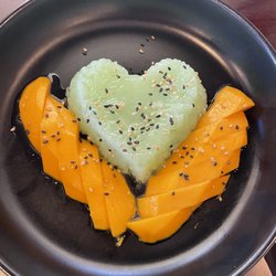 Noot's Thai Kitchen - Mango sticky rice - yum!!