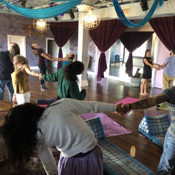 Feal - FE:AL Experience featured at Inhale Miami. - Life Coach Near Me Feal - FE:AL Experience featured at Inhale Miami. - Life Coach Near Me