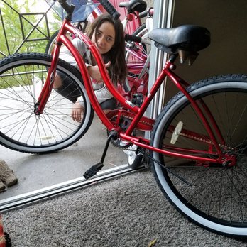 3H Cycling - White walls and gold chain... she is super gangster ready for summer! - Bike Repair/Maintenance Near Me - Artesia, California