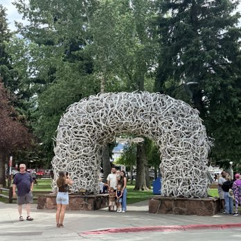 Jackson's Town Square - Parks Near Me - Jackson, Wyoming Jackson's Town Square - Parks Near Me - Jackson, Wyoming