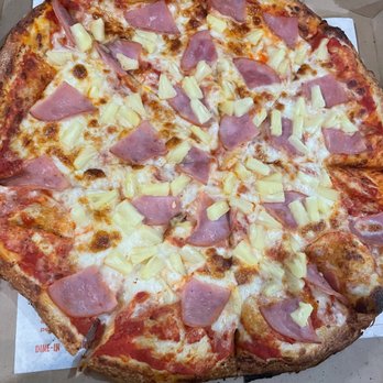 Blaze Pizza - Pizza with ham & pineapple. They are generous with the toppings. - Salad Near Me - Pasadena, California