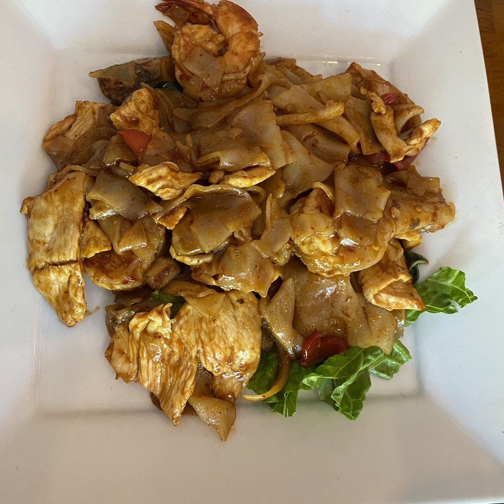 Rice Factory - Drunken noodles with shrimp - Thai Near Me - Milltown, New Jersey