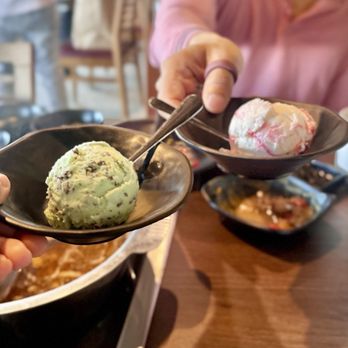 Mo Mo Paradise - Ice cream - Hot Pot Near Me - Irvine, California
