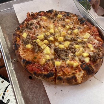 Old County Inn - Sausage and pineapple - Pizza Near Me - Pine, Arizona Old County Inn - Sausage and pineapple - Pizza Near Me - Pine, Arizona