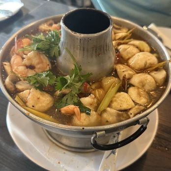 Ruen Pair - Tom Yum Goong (Shrimp) - Thai Near Me - Los Angeles, California Ruen Pair - Tom Yum Goong (Shrimp) - Thai Near Me - Los Angeles, California