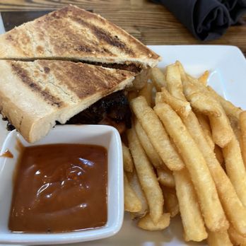 Hana Koa Brewing - Cuban with brisket - Breweries Near Me - Honolulu, Hawaii Hana Koa Brewing - Cuban with brisket - Breweries Near Me - Honolulu, Hawaii
