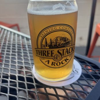 Three Stacks and a Rock Brewing - Breweries Near Me - Morro Bay, California
