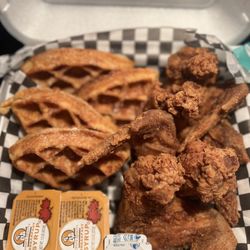 Family Chicken and Waffles Seafood And Soulfood - Chicken & Waffles