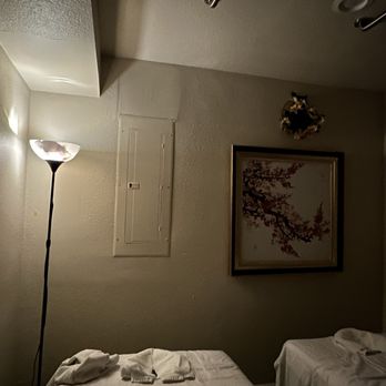 W Massage - Couples massage room - Massage Near Me - Los Alamitos, California W Massage - Couples massage room - Massage Near Me - Los Alamitos, California