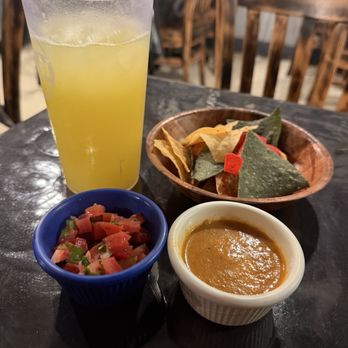 La Travesia - Pineapple Fresca + Salsa & Chips - Breakfast & Brunch Near Me - San Francisco, California La Travesia - Pineapple Fresca + Salsa & Chips - Breakfast & Brunch Near Me - San Francisco, California