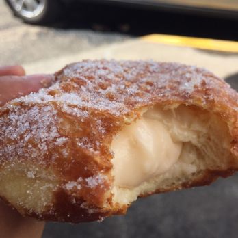 Leonard's Bakery - Bakeries Near Me - Honolulu, Hawaii