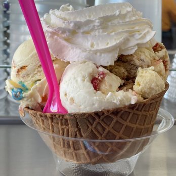 La Michoacana Ice Cream Bar - Cookie, strawberry cheesecake and another kind... all topped with whipped cream!! - Ice Cream & Frozen Yogurt Near Me - DeKalb, Illinois La Michoacana Ice Cream Bar - Cookie, strawberry cheesecake and another kind... all topped with whipped cream!! - Ice Cream & Frozen Yogurt Near Me - DeKalb, Illinois