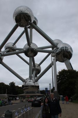 Atomium by null