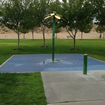 Somerset Hills Park - Splash pad in the summer - Parks Near Me - Las Vegas, Nevada Somerset Hills Park - Splash pad in the summer - Parks Near Me - Las Vegas, Nevada