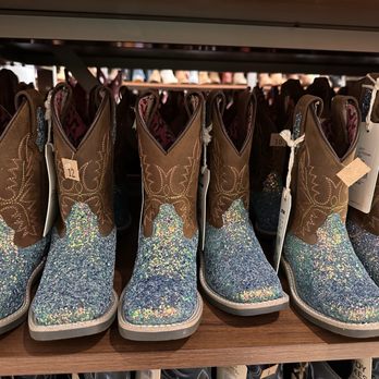 Boot Barn - Shoe Stores Near Me - Attleboro, Massachusetts