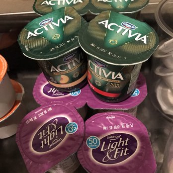 Majestic Hotel Chicago - CompLimentary Breakfast: Yogurt - Hotels Near Me - Chicago, Illinois