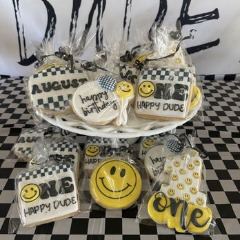 Cookie Brokers Bakery of Phoenix - Bakeries Near Me - Phoenix, Arizona Cookie Brokers Bakery of Phoenix - Bakeries Near Me - Phoenix, Arizona