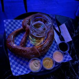 1 pound Pretzel
