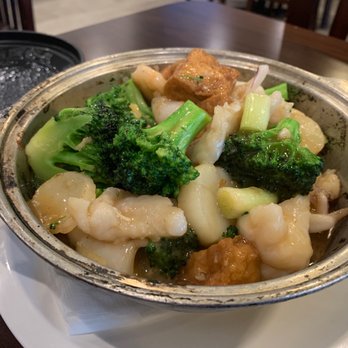 Happy Bee Kitchen - 5/27/23 Assorted Seafood with bean curd in clay pot - Chinese Near Me - Artesia, California