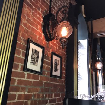 Campania Coal Fired Pizza - Pizza Near Me - Brooklyn, New York