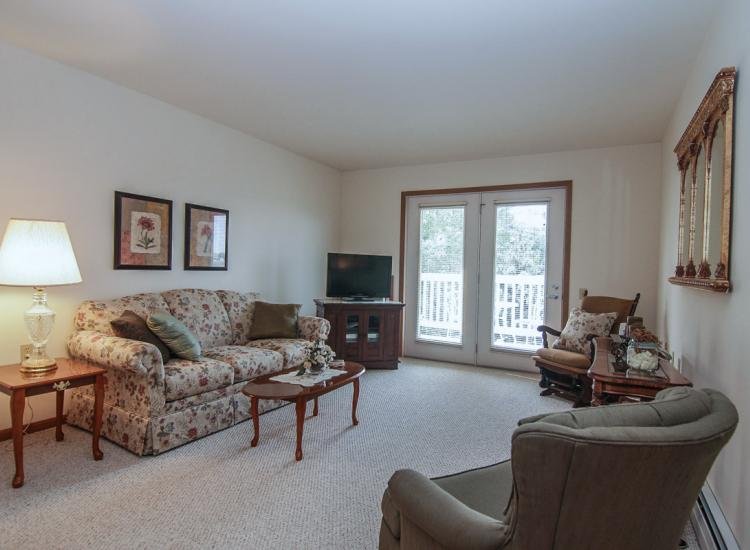 APPLEWOOD I & II SENIOR APARTMENTS Apartments 3125 Pennsylvania Ave, Dubuque, IA Phone