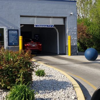 Mister Car Wash - Car Wash Near Me - Milwaukee, Wisconsin