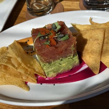 Shore - TUNA TARTARE - New American Near Me - Longboat Key, Florida
