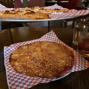 Dimmi Dimmi Corner Italian - Four cheese pizza - Italian Near Me - Chicago, Illinois