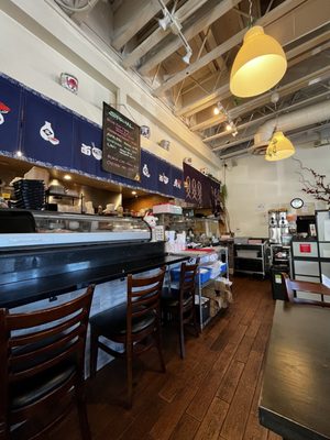 Poki Ramen & Sushi by null