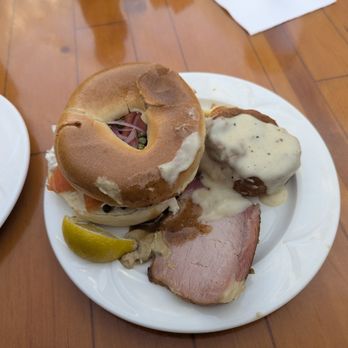 Cascades American Cafe - Breakfast brunch $35 for adults - New American Near Me - Nashville, Tennessee