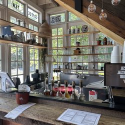 Gilly Brew Bar - Bar area