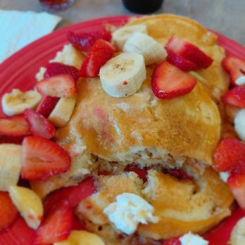Crest Cafe - Lemon Pancakes - Cafes Near Me - San Diego, California Crest Cafe - Lemon Pancakes - Cafes Near Me - San Diego, California