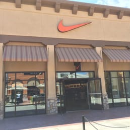 tejon outlet nike