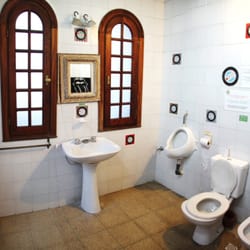 Hostel Play - Shared bathroom