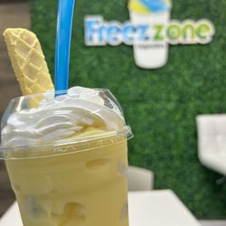 Freezzone Raspados - Mango smoothie with coconut milk