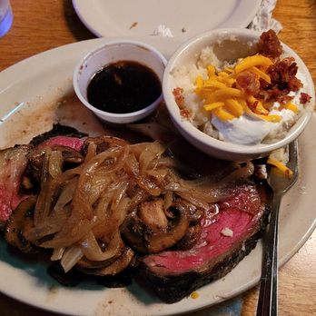 Texas Roadhouse - Prime rib with loaded mashed potatoes - Barbeque Near Me - Tracy, California Texas Roadhouse - Prime rib with loaded mashed potatoes - Barbeque Near Me - Tracy, California